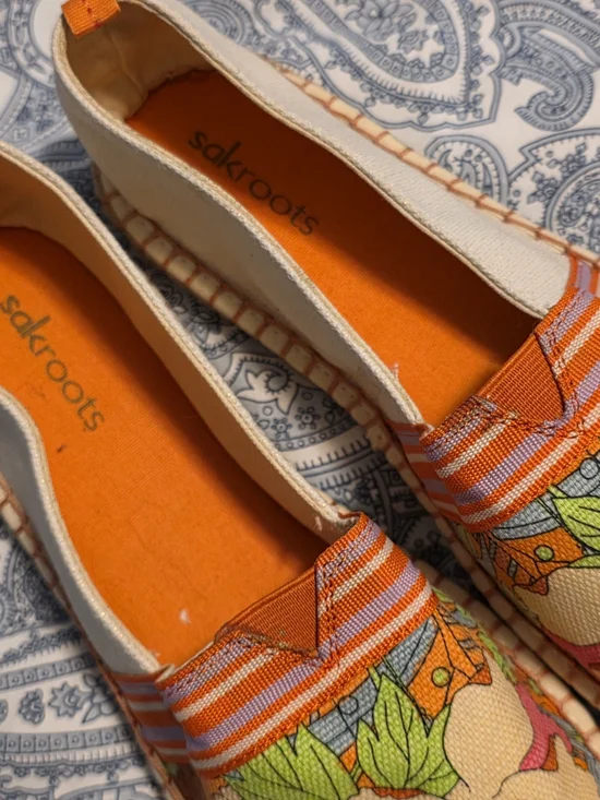 Sakroots Orange Floral Canvas Espadrilles for Women - Picture 5 of 9